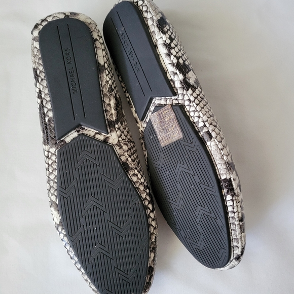 Michael Michae Kors || Size 9 Black/ White Lillie Mocassin Leather Shoes - Picture 6 of 7